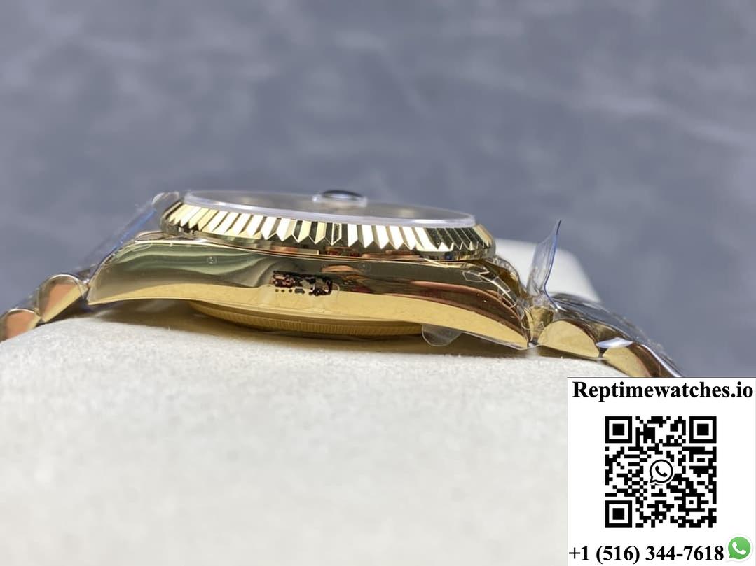 Rolex Day-Date 128238-0048 8+ Factory Malachite Dial