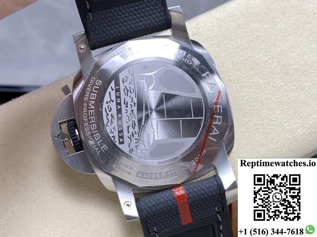Panerai Submersible PAM01681 VS Factory Date Display