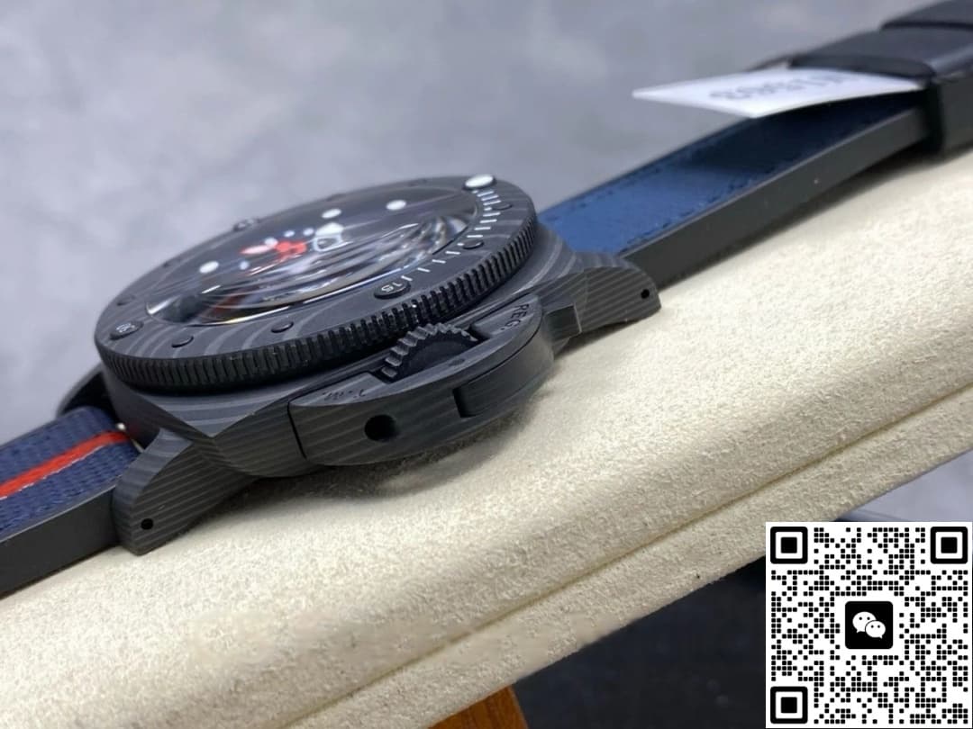 Panerai Submariner PAM01563 VS Factory Chronograph Function