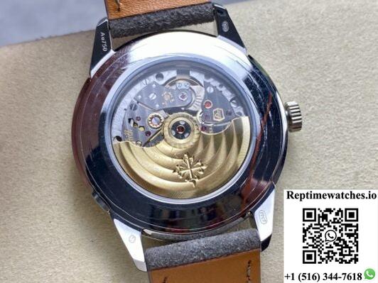 Patek Philippe Calatrava 5226G-001 GR Factory Date Display