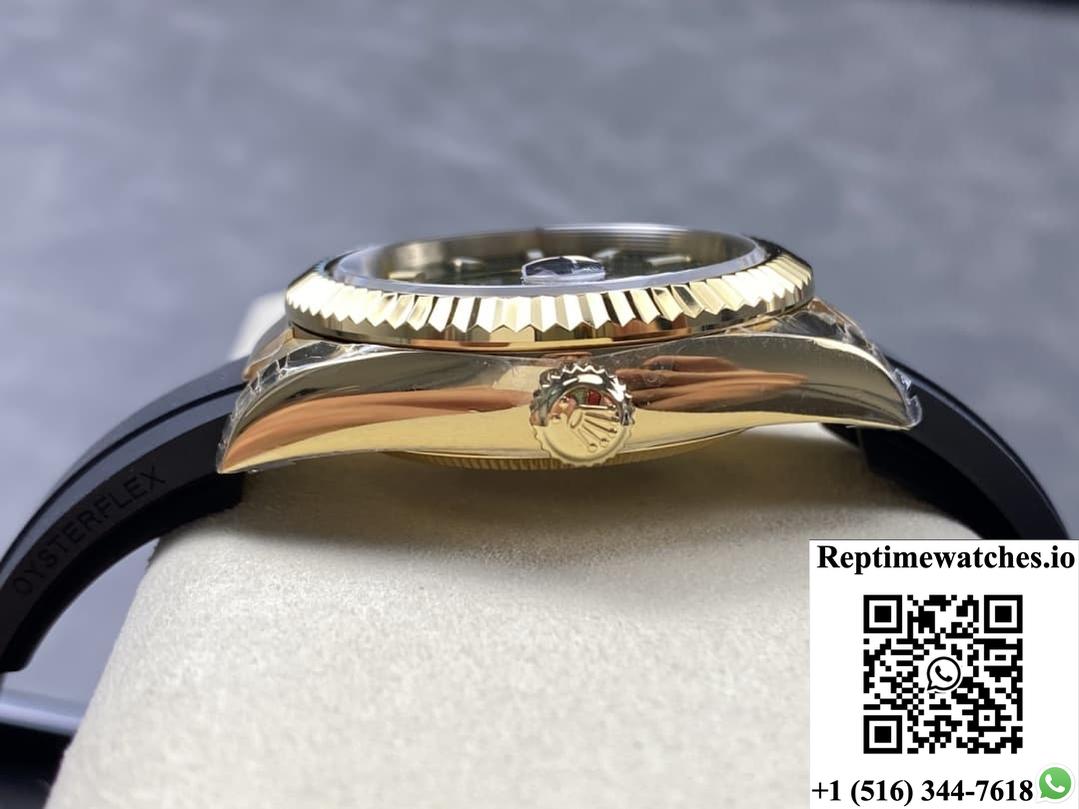 Rolex Sky-Dweller 336238-0004 N Factory Date Display