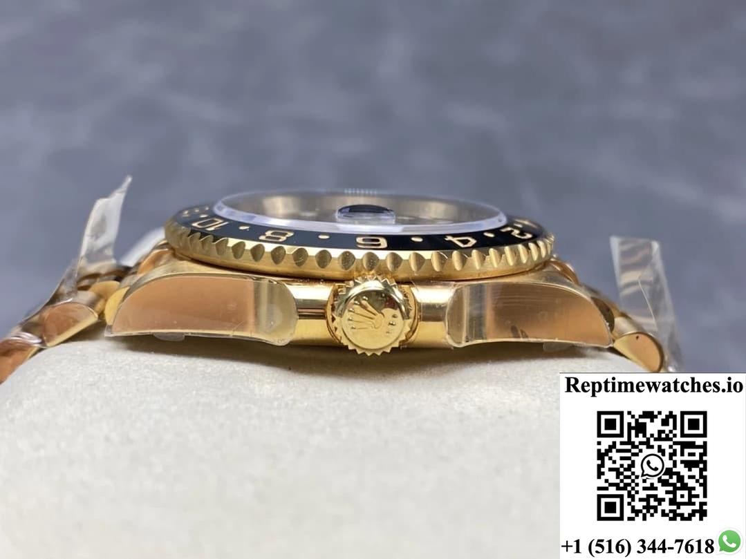 Rolex GMT-Master II 126718GRNR-0002 AR Factory Date Display