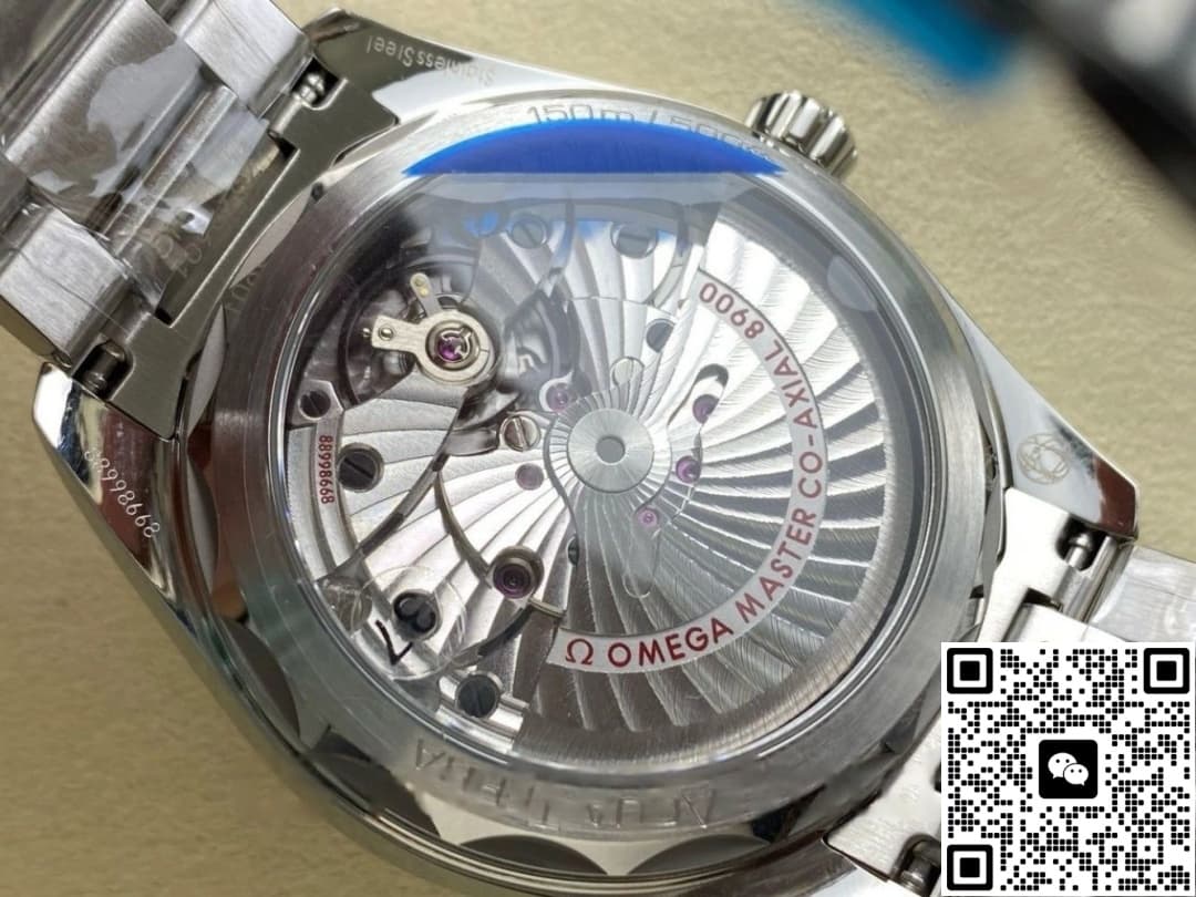 Omega Seamaster 220.10.41.21.01.002 VS Factory Date Display