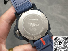 Panerai Submersible PAM01466 VS Factory Date Display