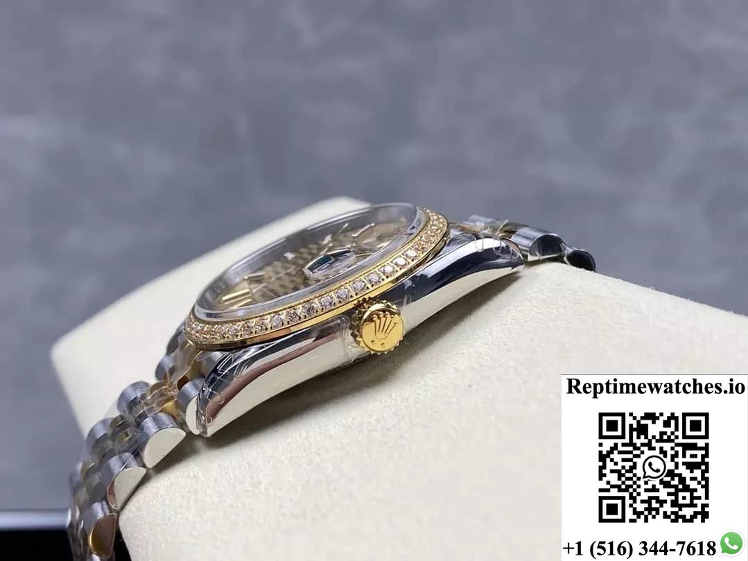 Rolex Datejust M126283rbr-0025 VS Factory Date Display