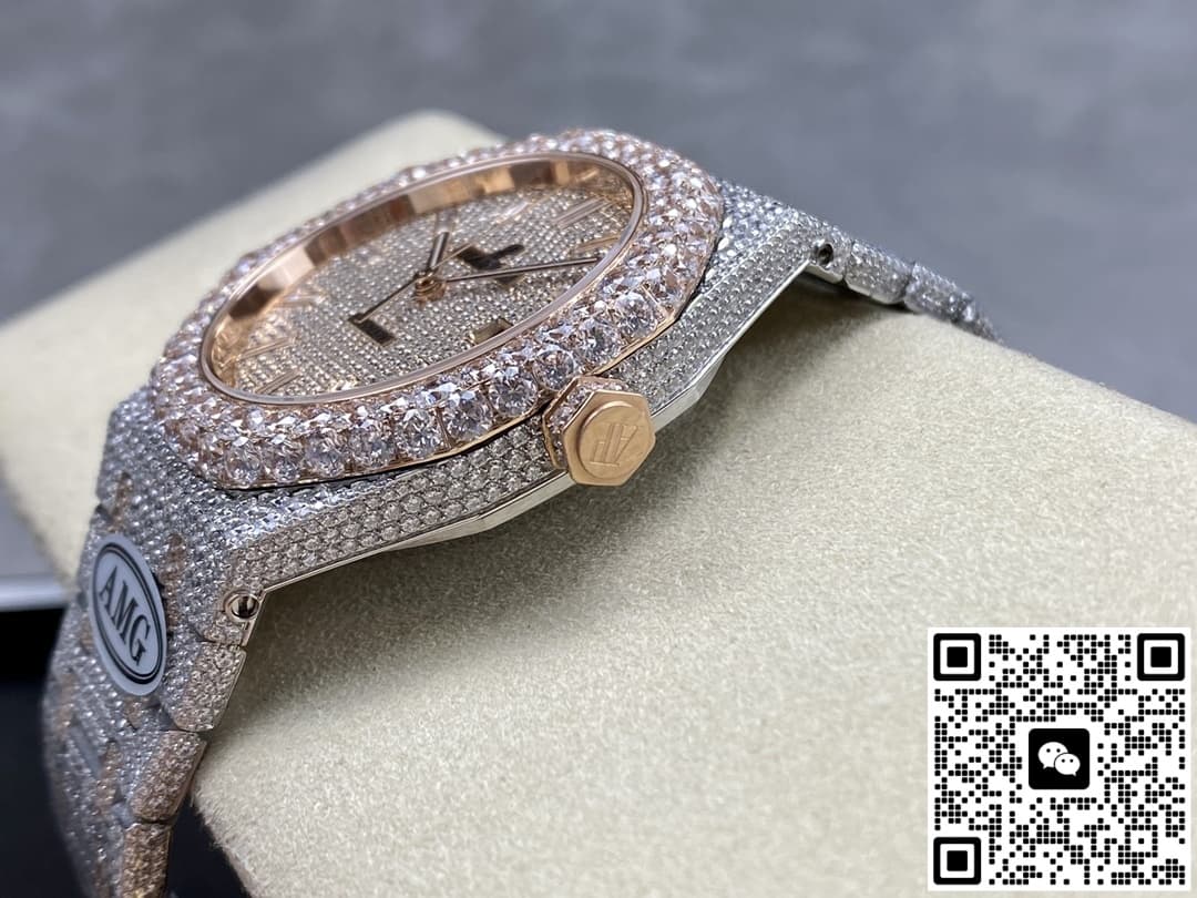 Audemars Piguet Royal Oak 15400OR.021 AMG Factory Date Display