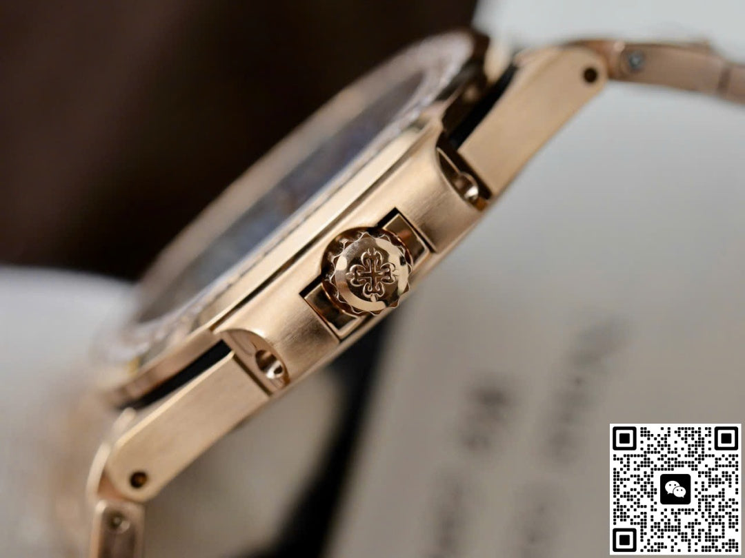 Patek Philippe Nautilus 7010R GR Factory Date Display