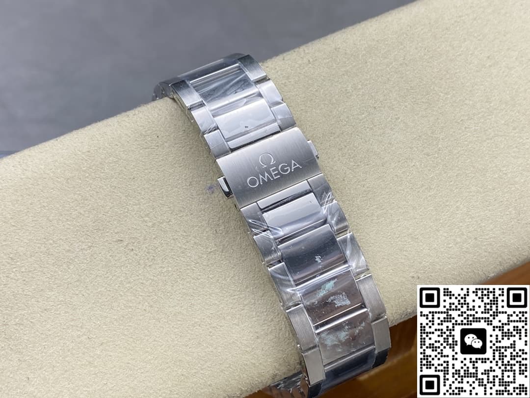 Omega Seamaster 220.10.41.21.02.001 N1 factory silver-white dial