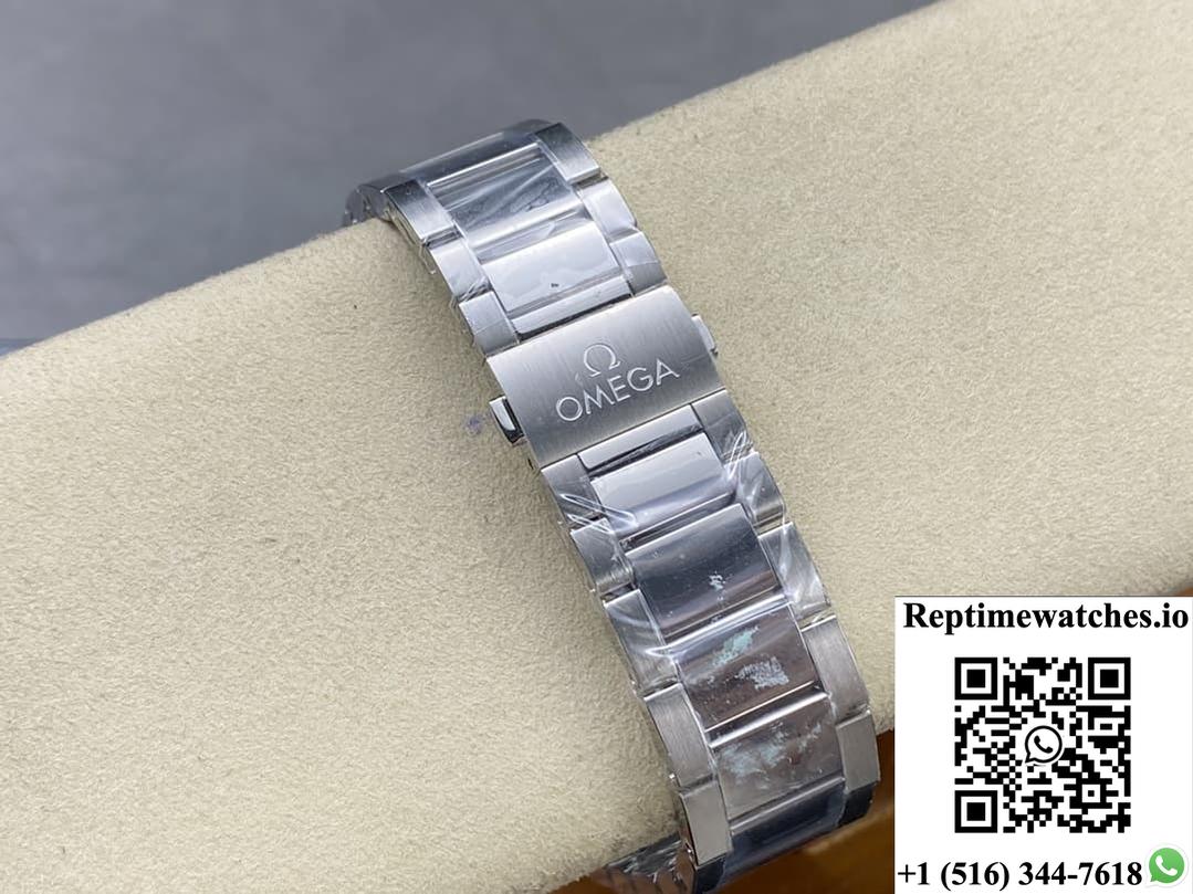 Omega Seamaster 220.10.41.21.02.001 N1 factory silver-white dial