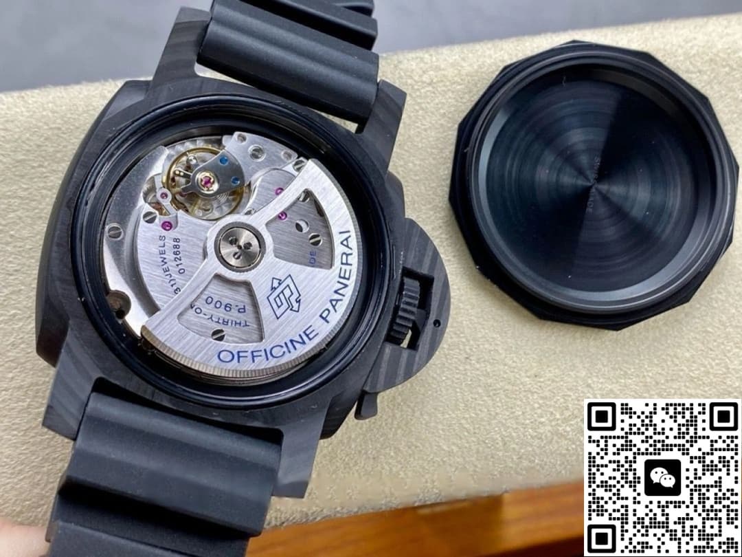 Panerai Submariner PAM02231 VS Factory Date Display