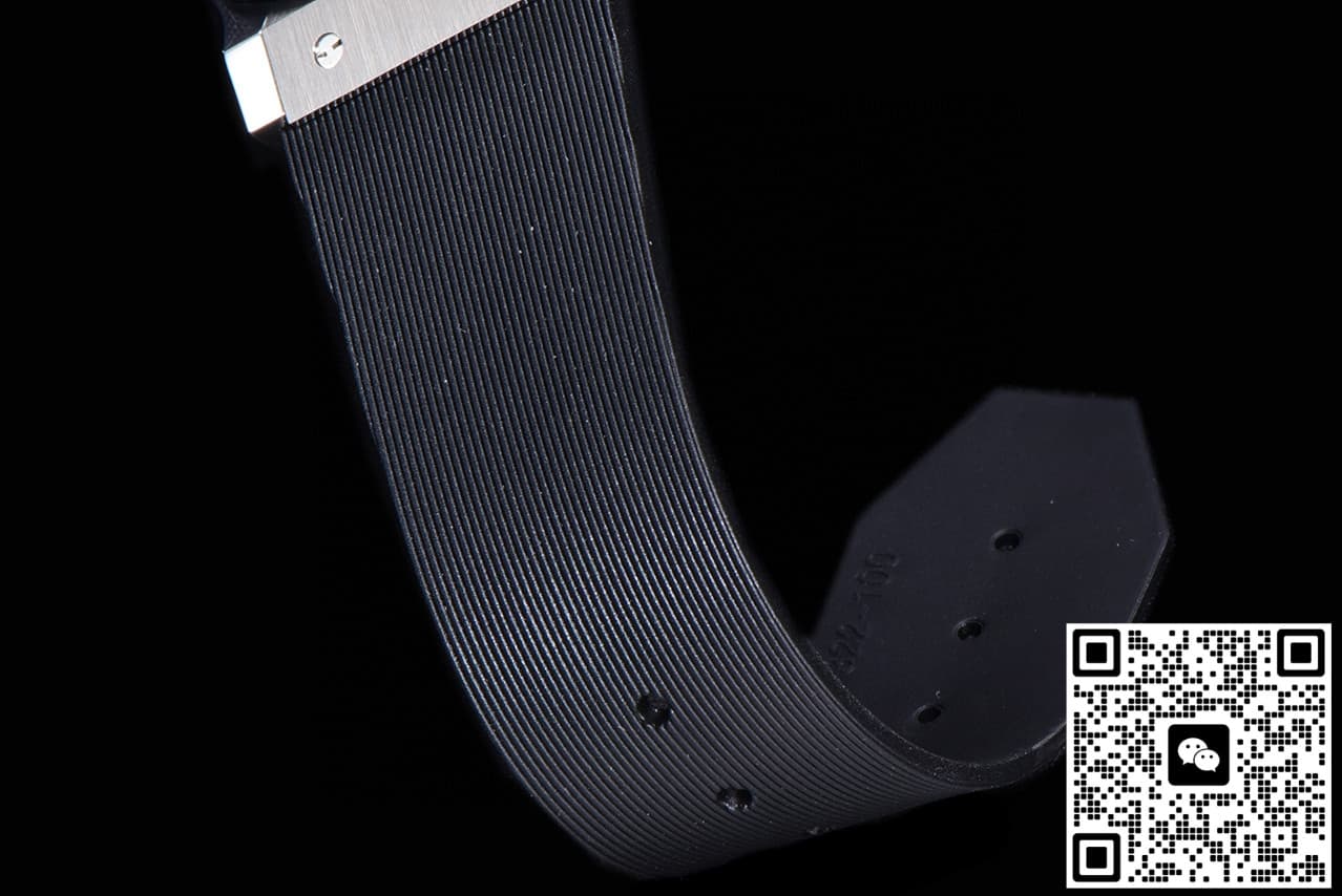 Hublot Classic Fusion 507.CX.9099.RX.TAK24 Rubber Strap