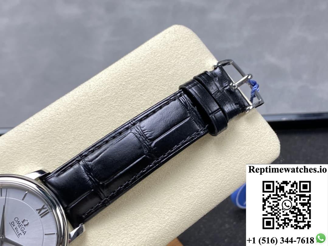 Omega De Ville 424.13.40.20.02.001 N1 factory silver dial