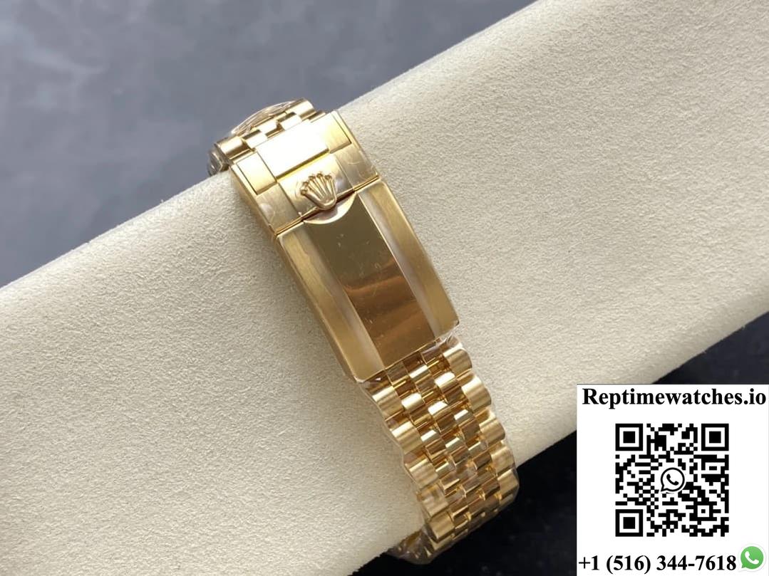 Rolex GMT-Master II 126718GRNR-0002 AR Factory Date Display
