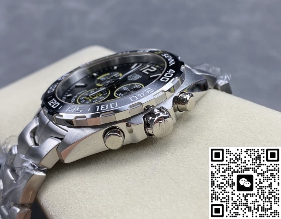 TAG Heuer F1 CAZ101AF.BA0637 luminous hour markers