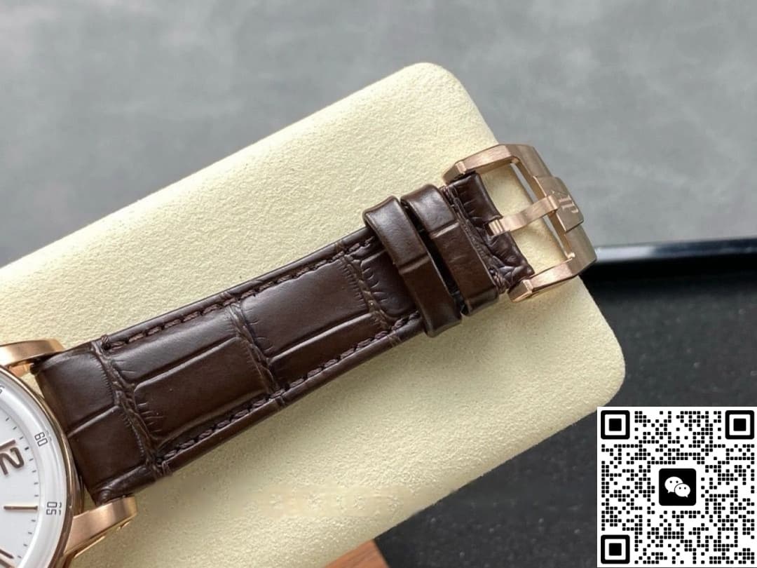 Audemars Piguet CODE 11.59 15210OR.OO.A099CR.01 APS factory date display