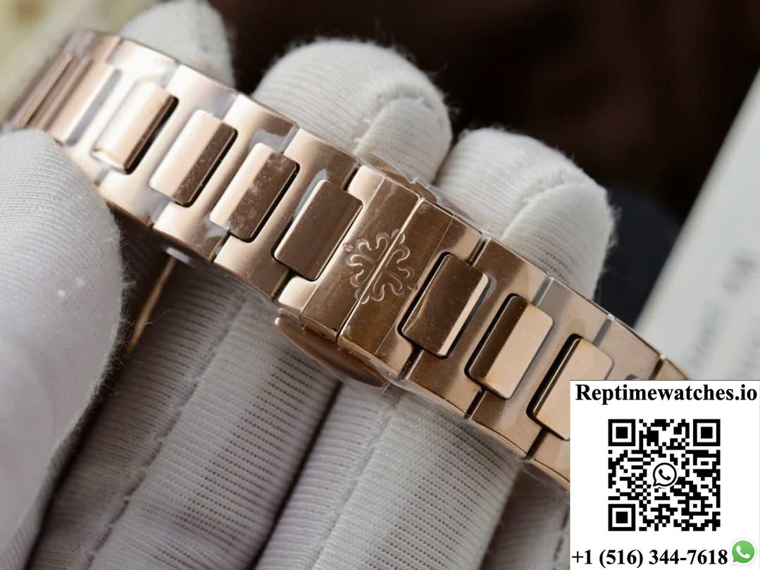 Patek Philippe Nautilus 7010R GR Factory Date Display