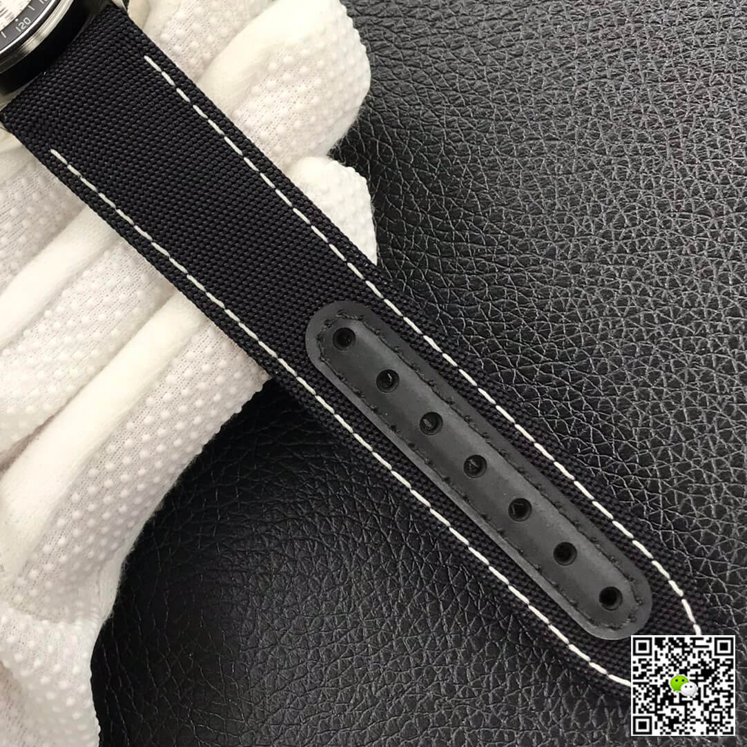 Omega Speedmaster Snoopy Award 311.32.42.30.04.003 OM Factory V2 White Dial