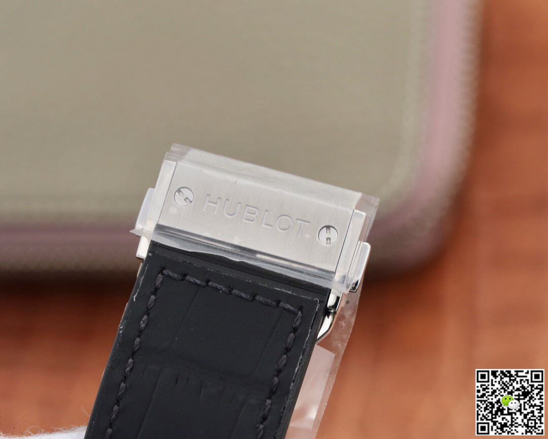 Hublot Classic Fusion 511.NX.1171.LR WWF Factory Black Dial