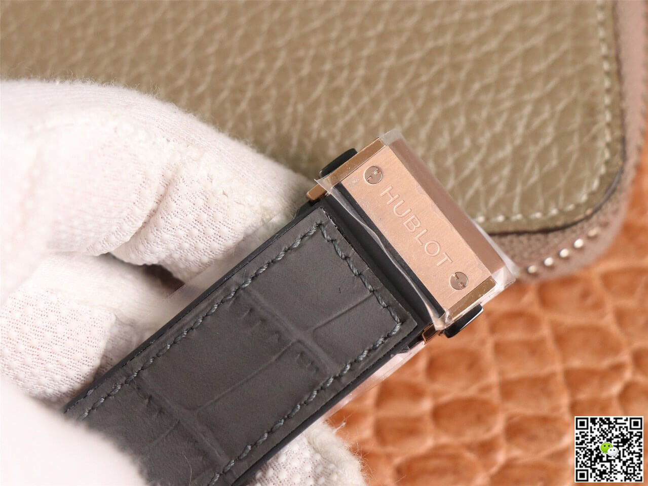 Hublot Classic Fusion 511.OX.7081.LR WWF Factory Rose Gold Dark Gray Dial