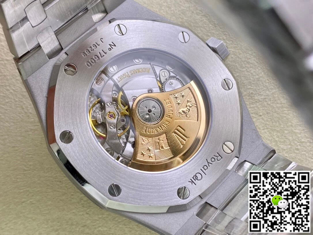 Audemars Piguet Royal Oak 15400ST.OO.1220ST.03 APS Factory Blue Dial