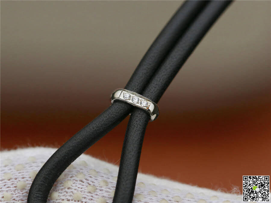 Jaeger-LeCoultre Reverso MG Factory Diamond White Dial