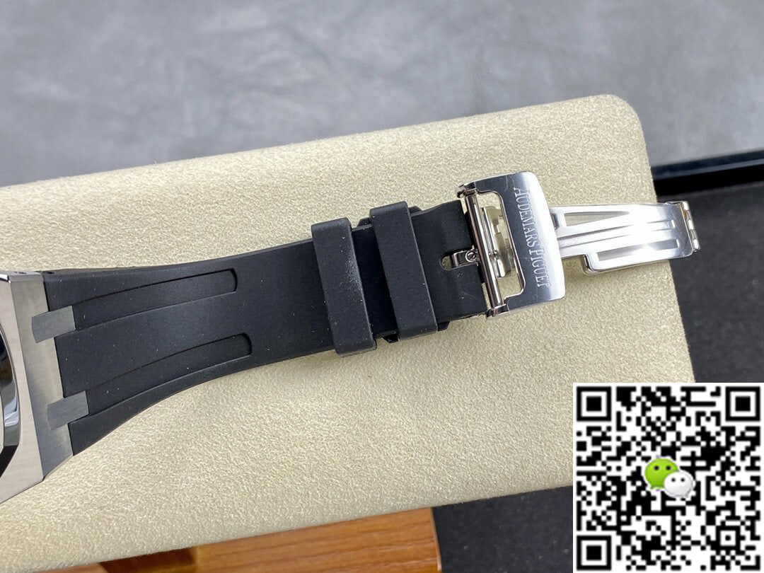 Audemars Piguet Royal Oak 15400 APS Factory Blue Dial Rubber Strap