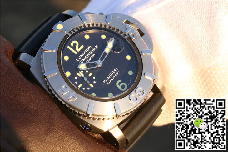 Panerai Submersible PAM 00194 VS Factory Black Dial