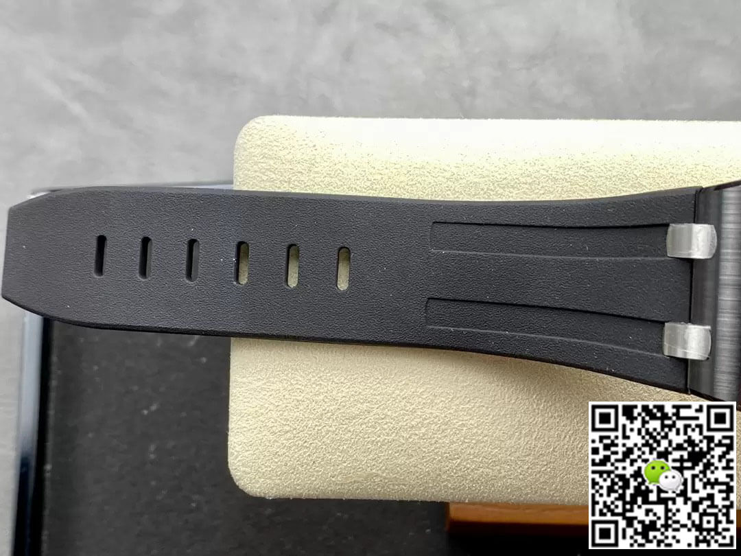 Audemars Piguet Royal Oak Offshore 15707CE.OO.A002CA.01 APS Factory Ceramic Case