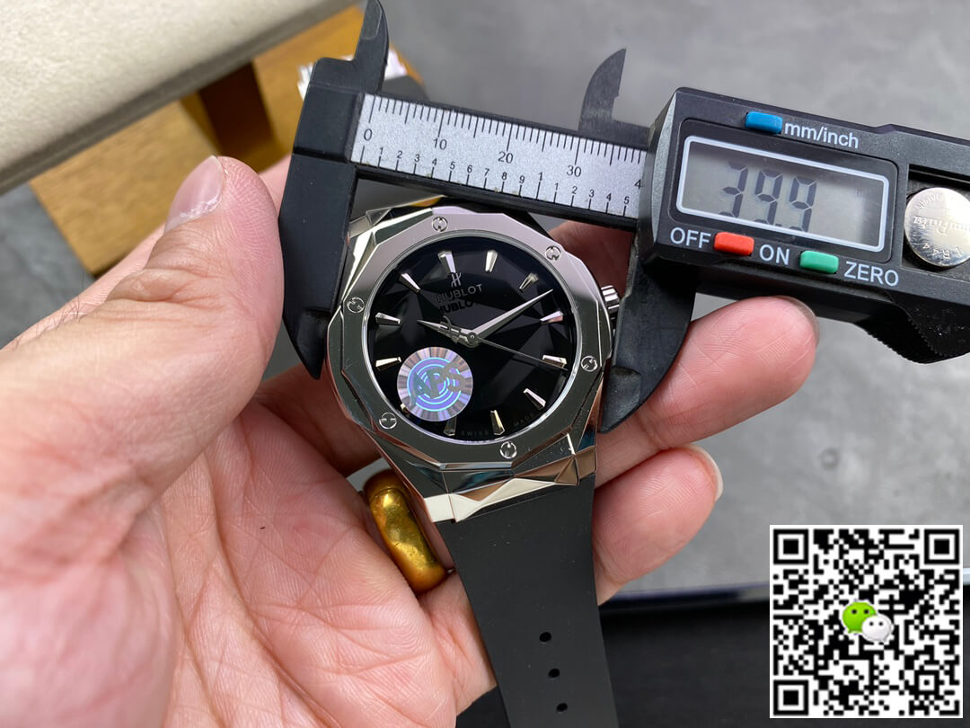 Hublot Classic Fusion 550.NS.1800.RX.ORL19 APS Factory Black Dial