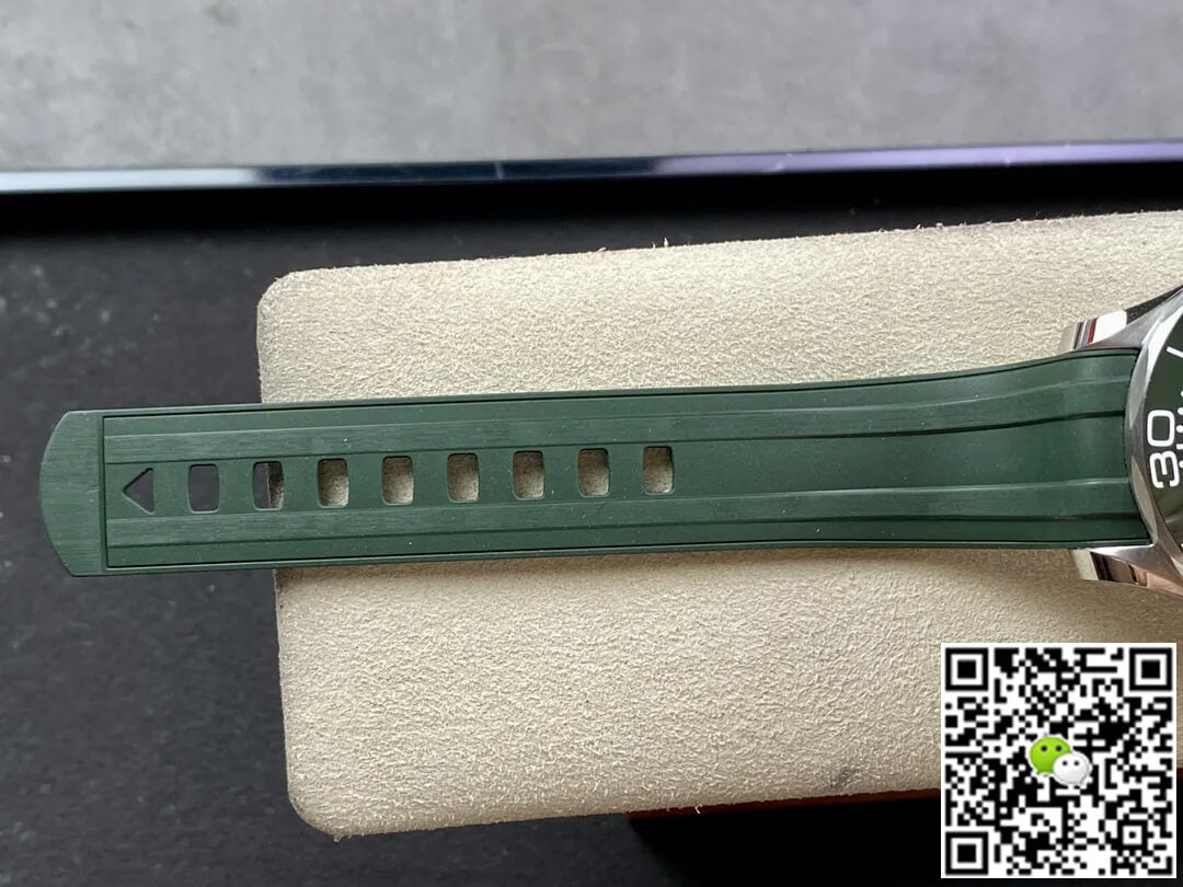 Omega Seamaster Diver 300M 210.32.42.20.10.001 VS Factory Green Dial
