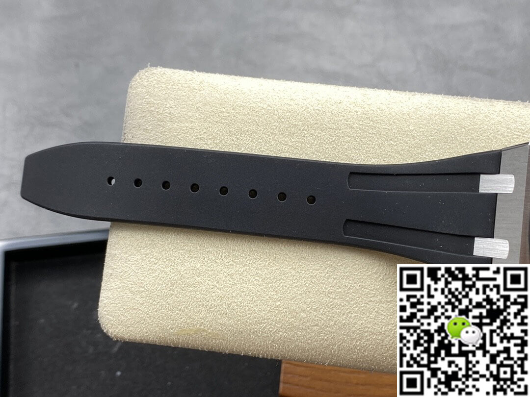 Audemars Piguet Royal Oak 15400 APS Factory Rubber Strap