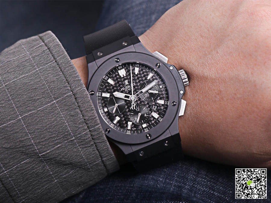 Hublot Big Bang 301.QX.1724.RX V6 Factory Carbon Fiber Black Dial