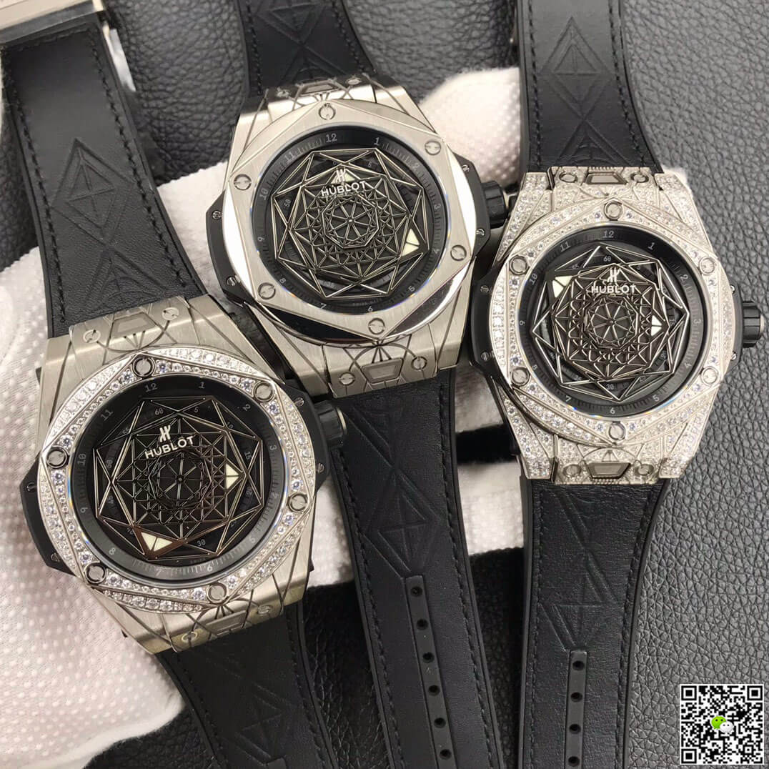 Hublot Big Bang 415.NX.1112.VR.1704.MXM17 WWF Factory Black Dial