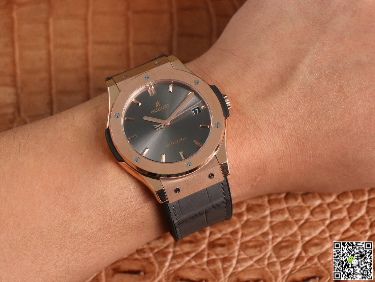 Hublot Classic Fusion 511.OX.7081.LR WWF Factory Rose Gold Dark Gray Dial