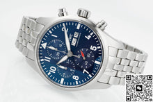 IWC Pilot IW388102 APS Factory Date Display