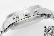 IWC Pilot IW388102 APS Factory Date Display