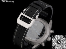 IWC Pilot IW377903 TWS Factory Week Display