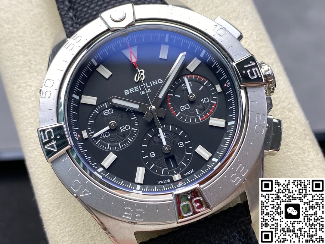 Breitling Avenger AB0147101B1X1 BLS Factory Date Display