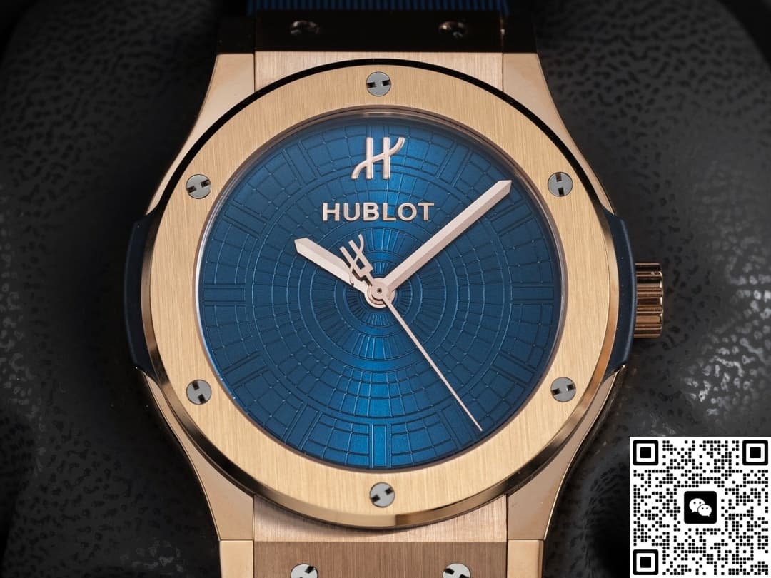 Hublot Classic Fusion 542.OX.7180.RX.HBP24 Rose Gold Bezel