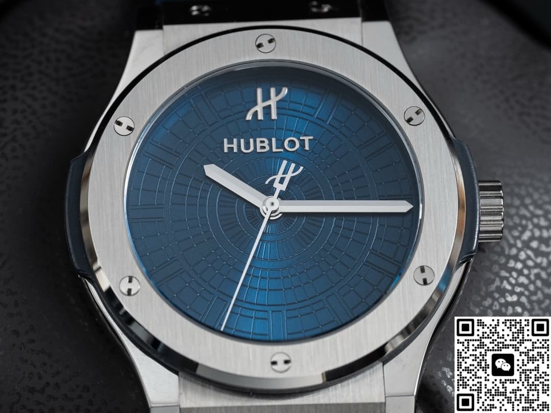 Hublot Classic Fusion 542.NX.7170.RX.HBP24 Titanium