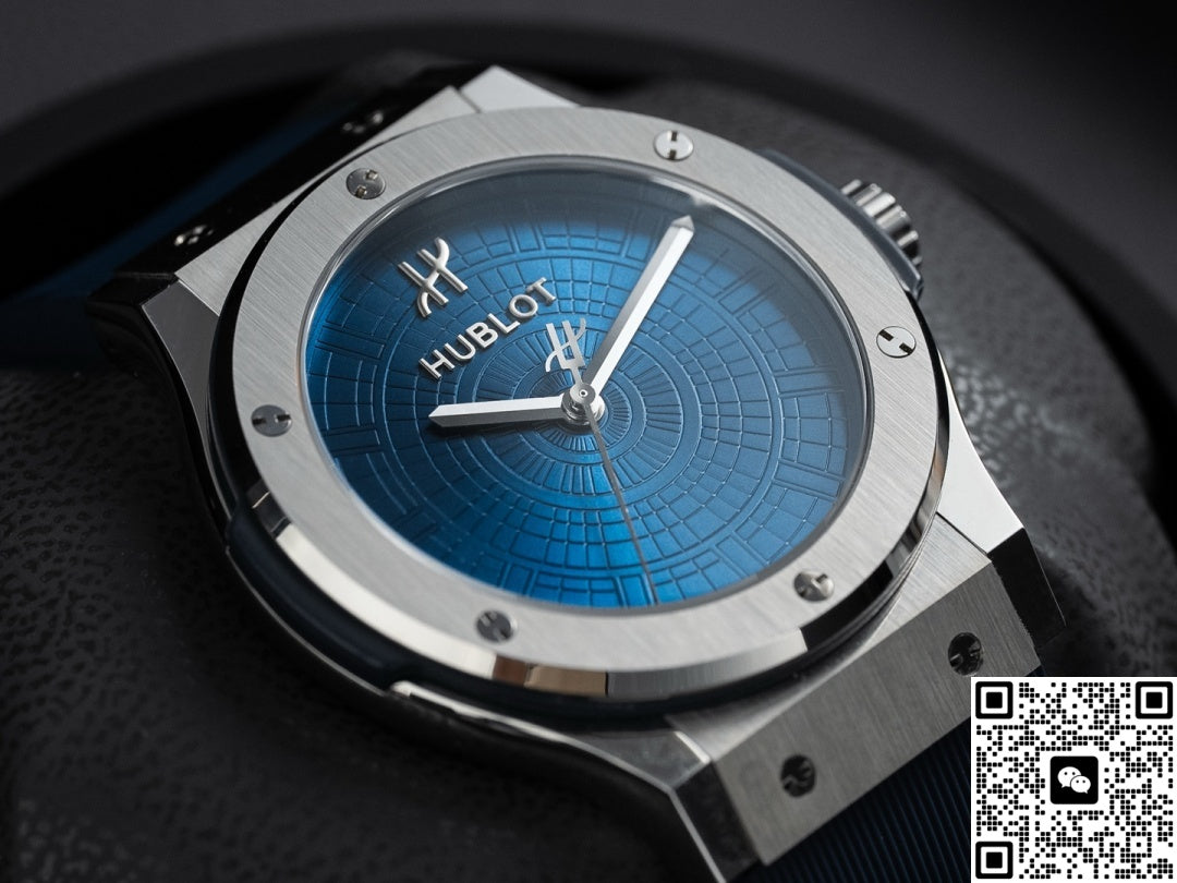 Hublot Classic Fusion 542.NX.7170.RX.HBP24 Titanium