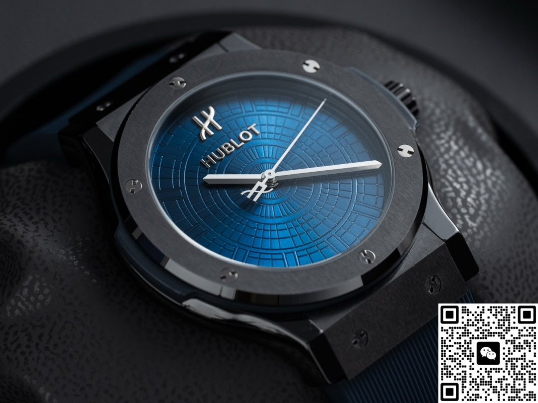 Hublot Classic Fusion 542.CX.7110.RX.HBP24 Ceramic bezel