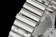Breitling Chronomat A32398101C1A1 BLS Factory Date Display