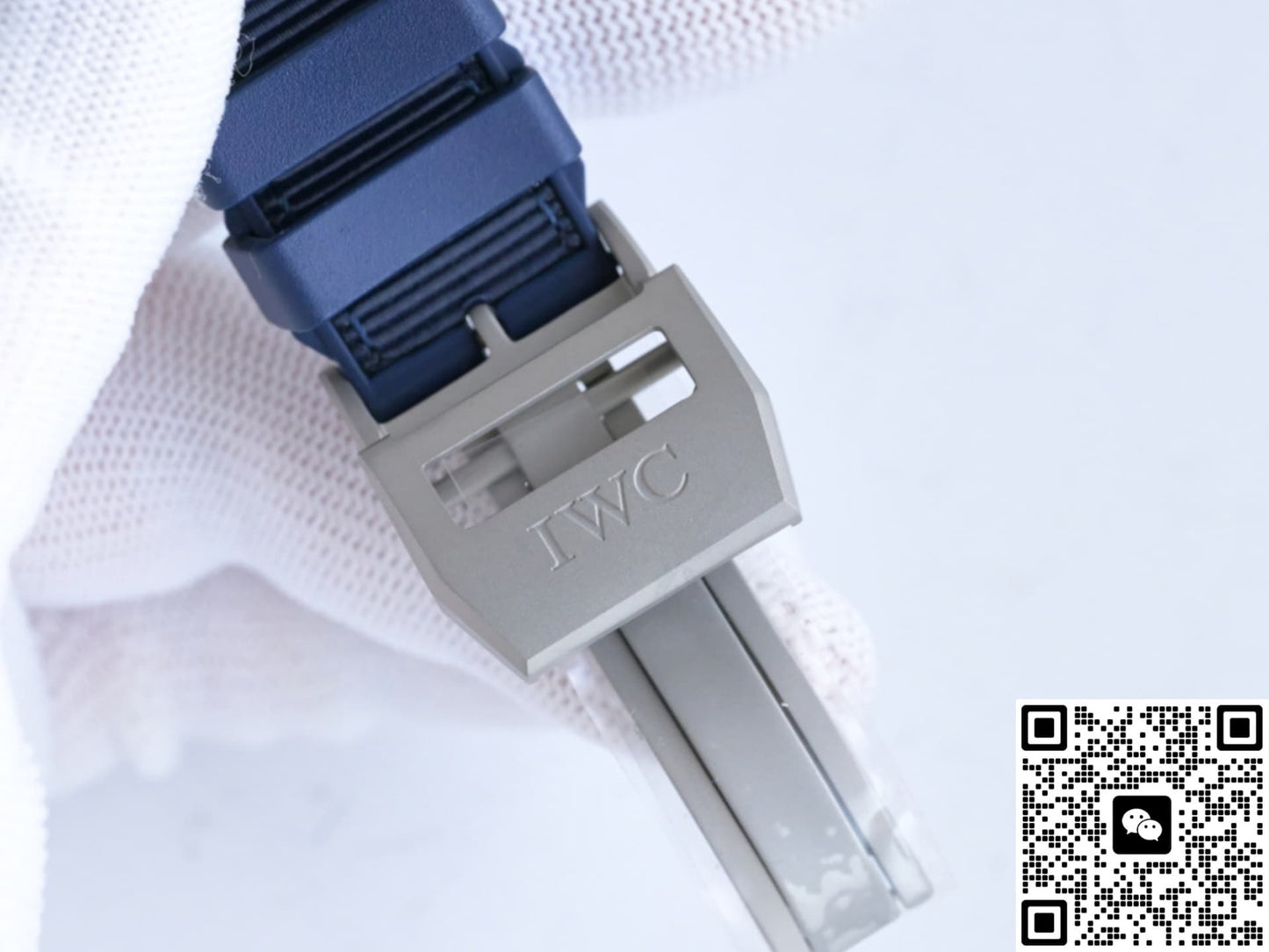 IWC Pilot IW389109 TW Factory Date Display