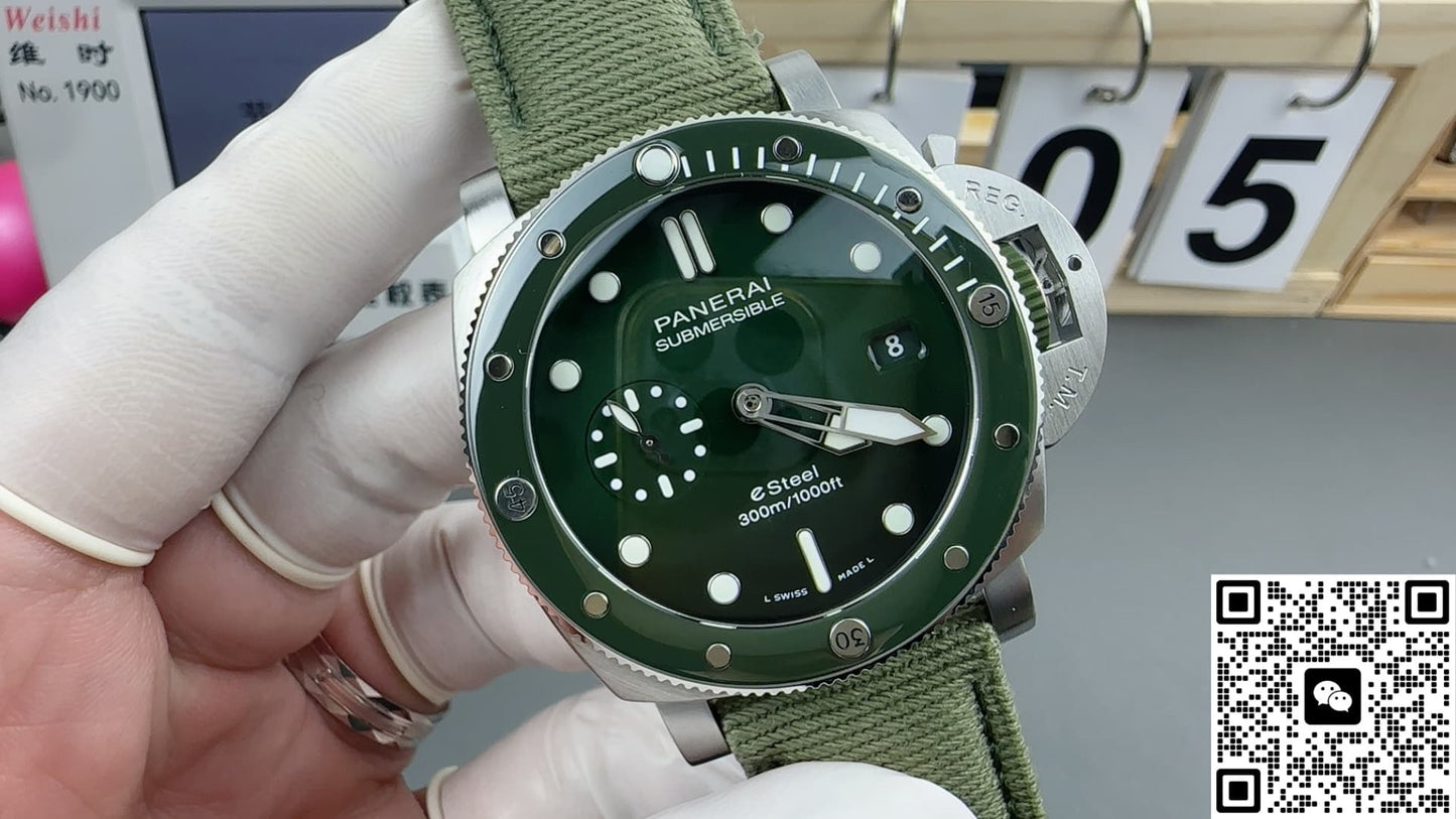 Panerai Submersible PAM01287 VS Factory Date Display