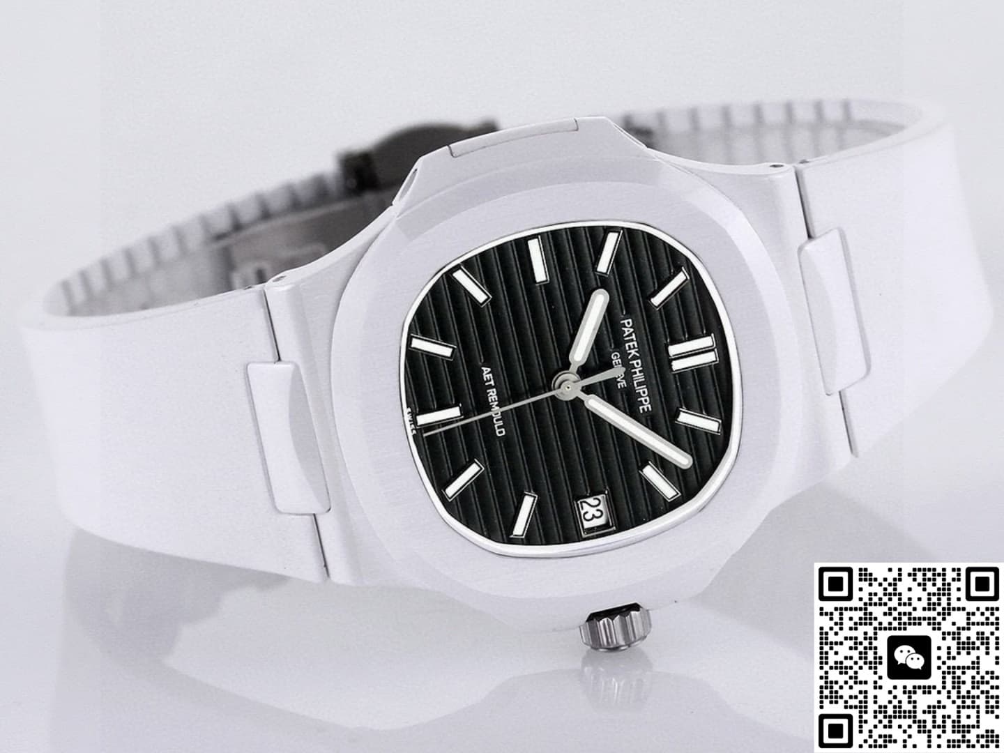 Patek Philippe Nautilus 5711 AET Factory Date Display