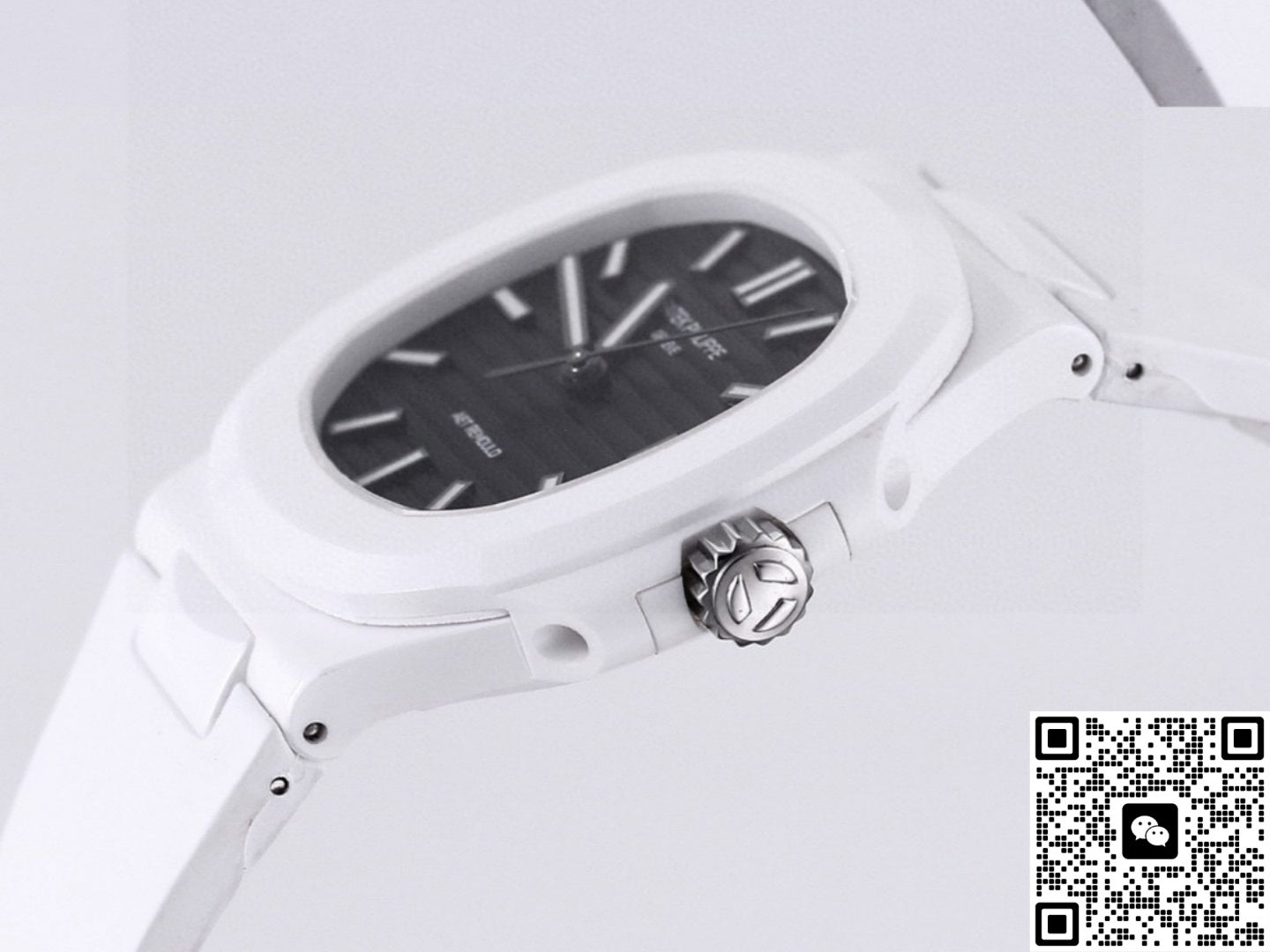 Patek Philippe Nautilus 5711 AET Factory Date Display