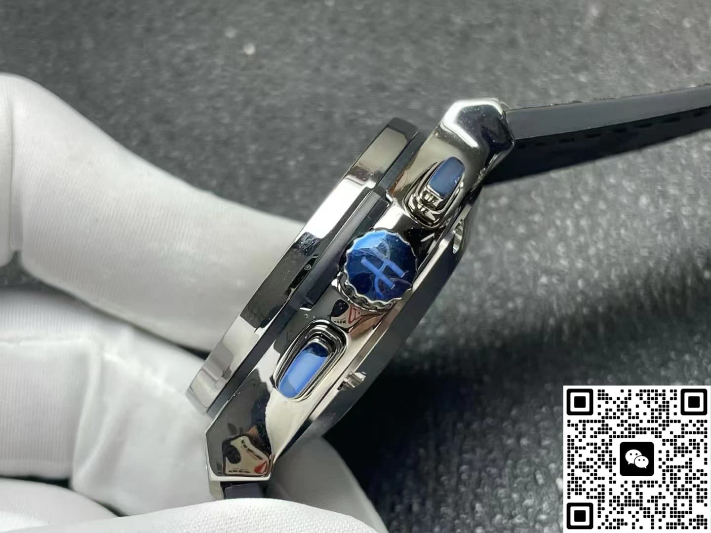 Hublot Classic Fusion 521.NX.8970.LR HB Factory Date display