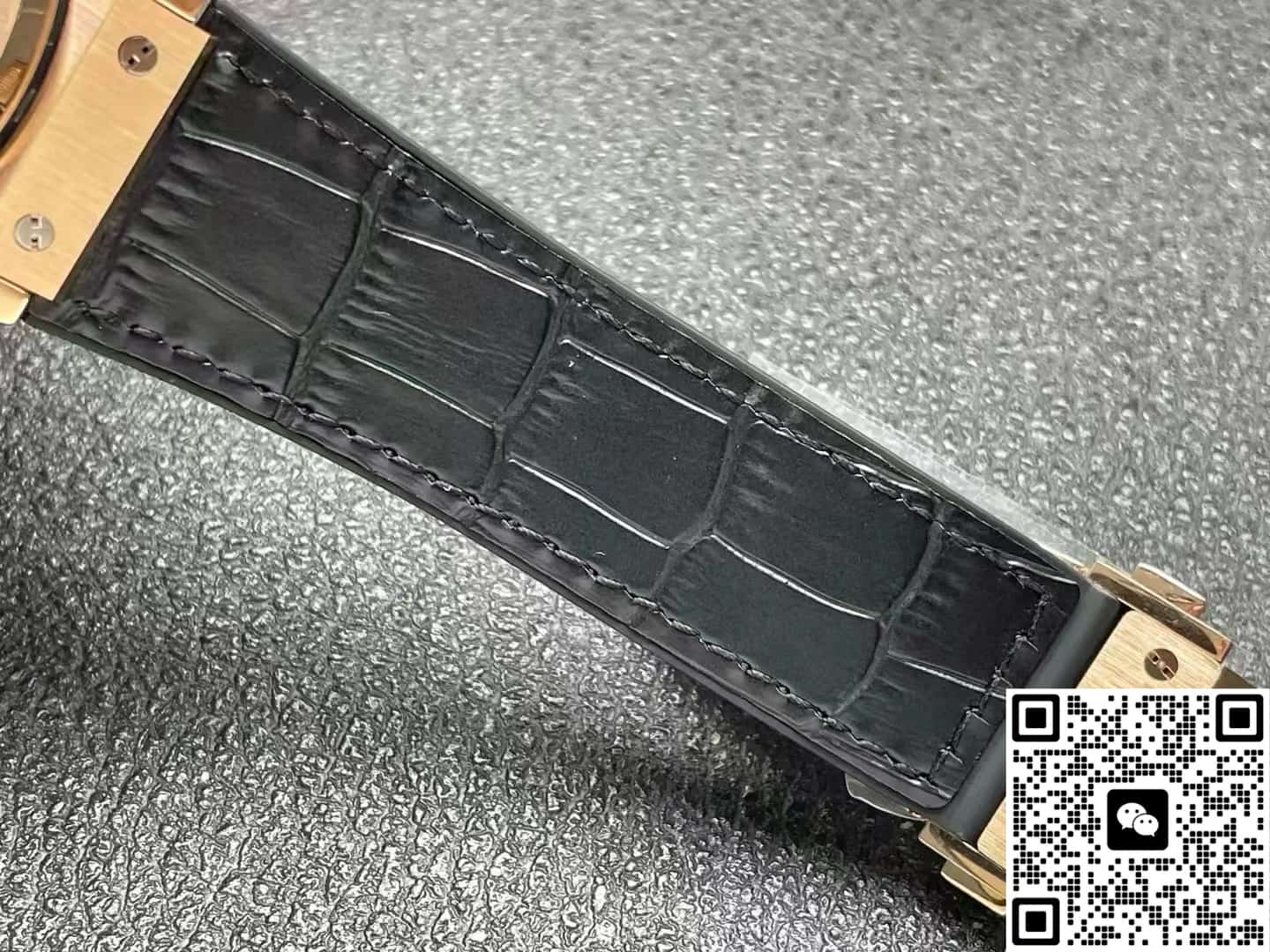 Hublot Classic Fusion 525.OX.0180.LR HB Factory Date display