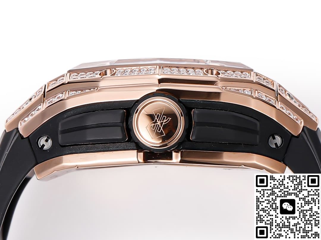 Hublot BIG BANG 648.OX.0108.RX.1604.MXM23 Date display